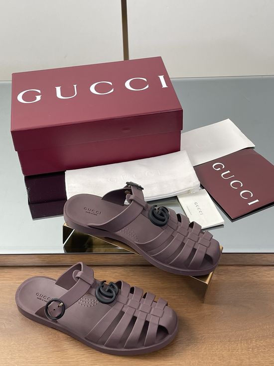 Gucci Logo Detail Rubber Sandals Comfortable Casual Footwear