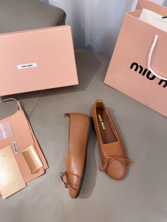 Miu Miu Premium Genuine Leather Casual Shoes Soft Lining