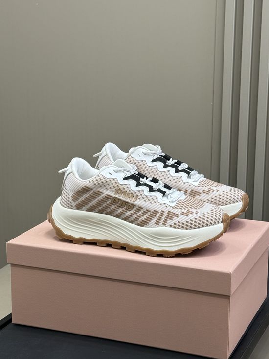 Miu Miu Casual Thick Sole Comfortable Fashion Sneakers
