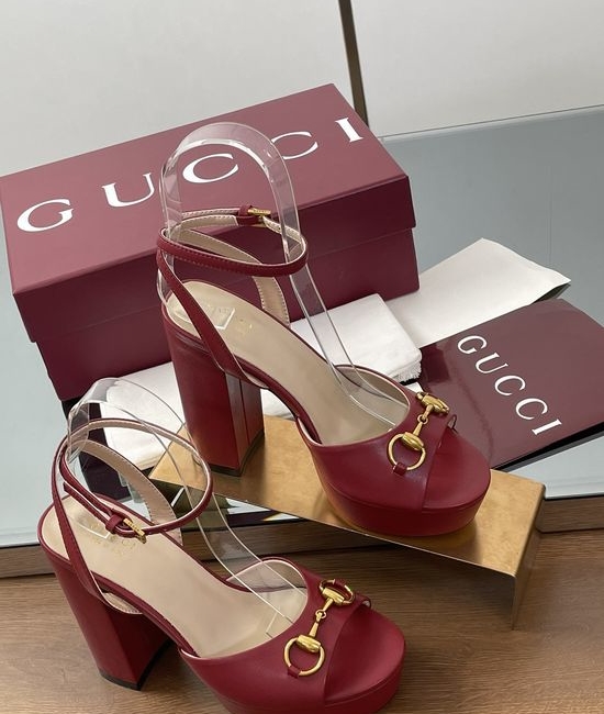 Gucci Grain Leather Buckle Strap Platform High Heel Sandals