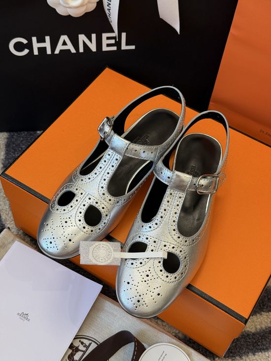 Hermes Embossed Leather Soft Comfortable Mary Jane Flats
