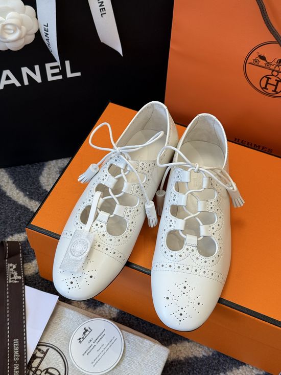 Hermes Embossed Leather Soft Comfortable Mary Jane Flats