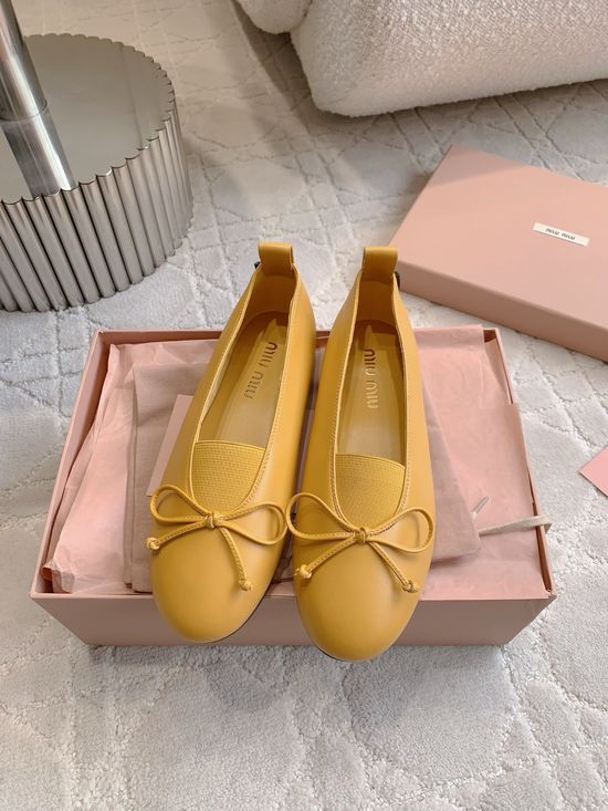 Miu Miu Vintage Bow Flat Ballet Shoes Soft Leather Upper