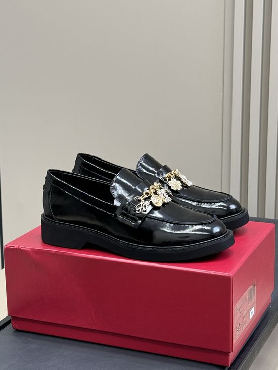 Roger Viver Rhinestone Buckle Leather Platform Sandals