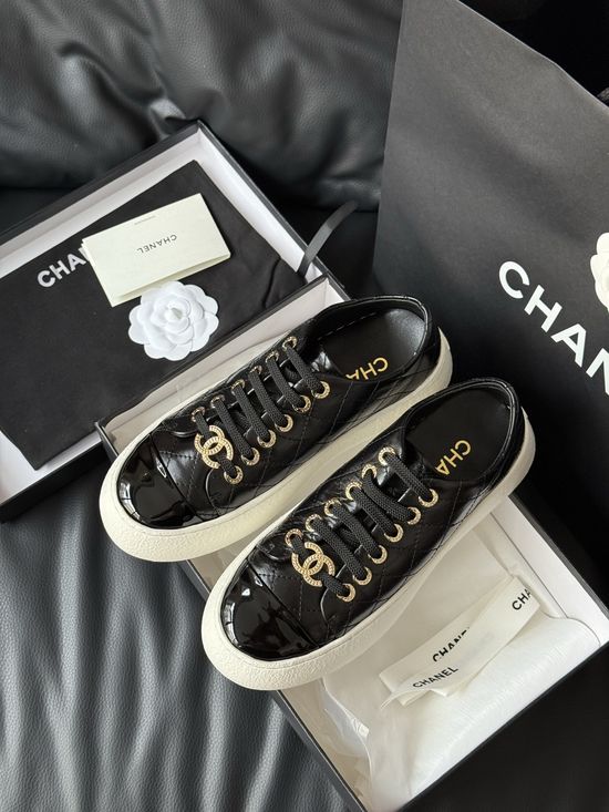 Chanel Patent Leather Casual Low Top Fashion Sneakers