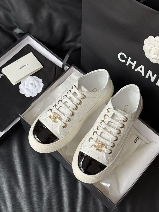 Chanel Patent Leather Casual Low Top Fashion Sneakers
