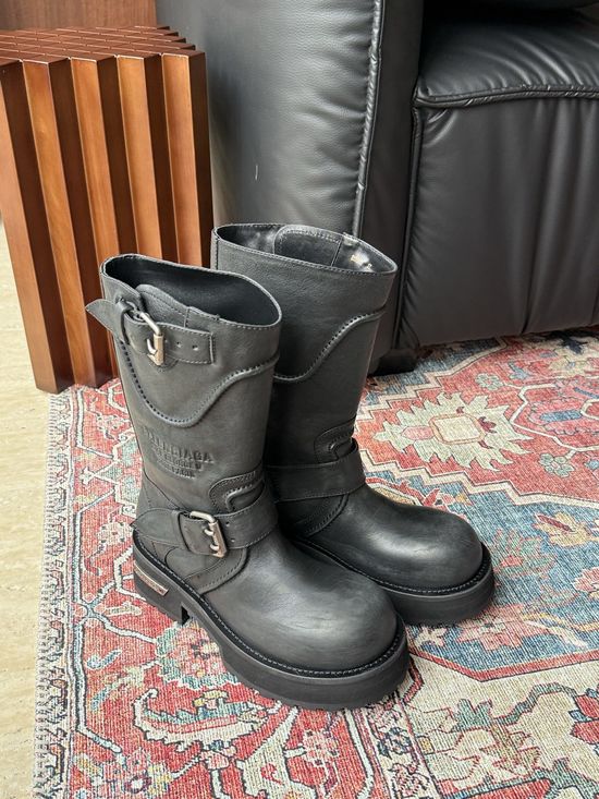 Balenciaga Premium Cowhide Ankle Boots with Exquisite Buckle Details