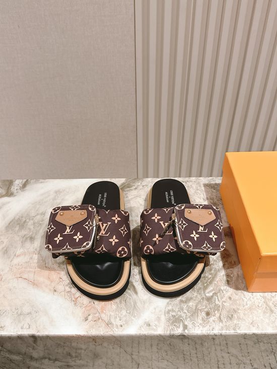 Louis Vuitton Stylish Removable Pouch Anti-slip Casual Slippers