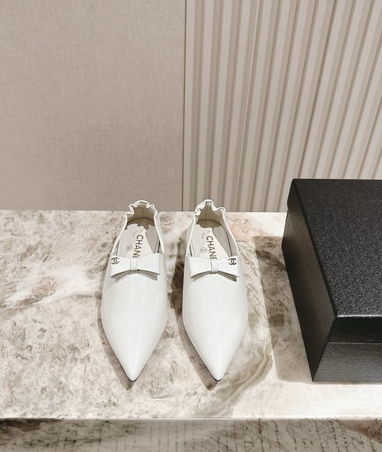 Chanel Classic Patent Leather Pointed Toe Loafers With Leather Sole