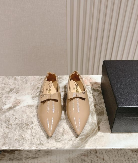 Chanel Classic Patent Leather Pointed Toe Loafers With Leather Sole