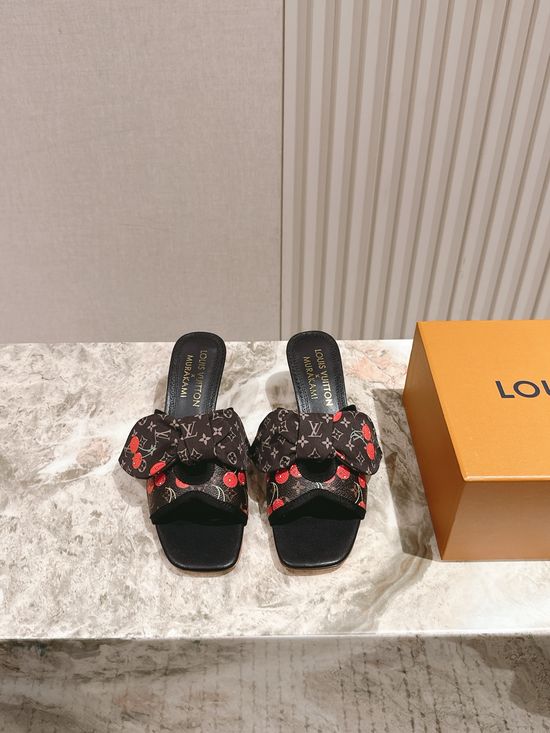Louis Vuitton Chic Chunky Heel Buckle Strap Casual Shoes