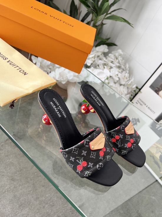 Louis Vuitton Graffiti Print Leather Slippers Soft Lining Non-slip Sole