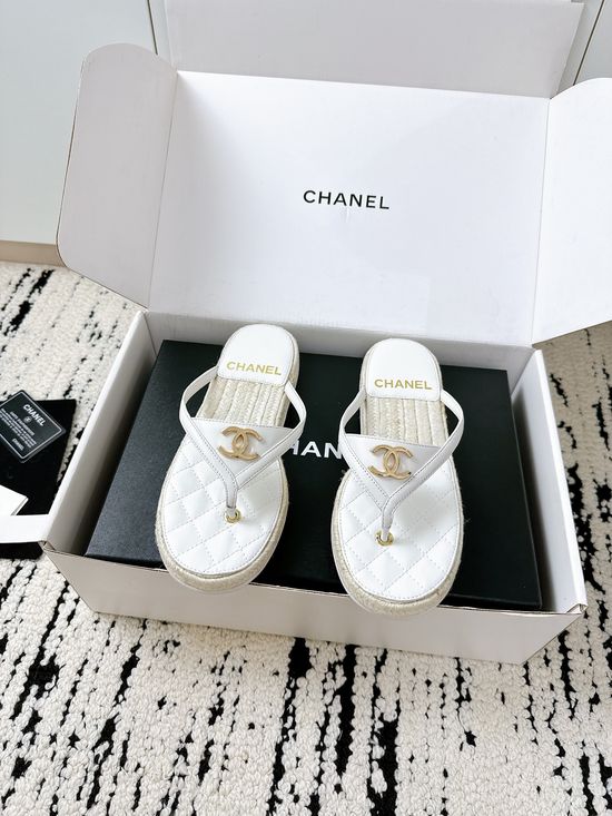 Chanel Raffia Leather Slides Classic Decor Durable Sole Casual Wear