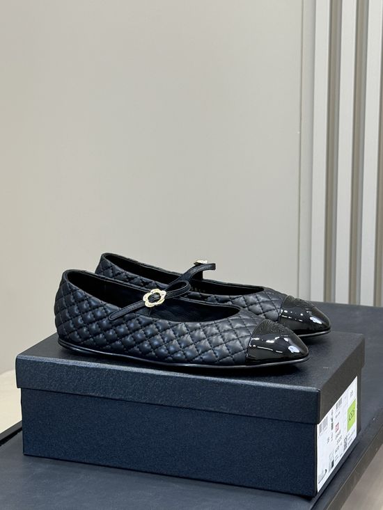 Chanel Quilted Leather Mary Janes Classic Elegant Daily Shoes