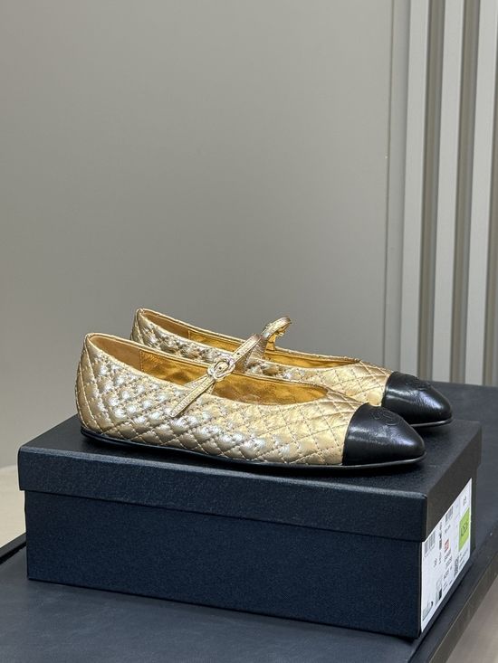 Chanel Quilted Leather Mary Janes Classic Elegant Daily Shoes