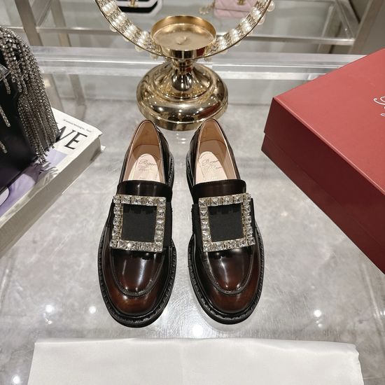 Roger Viver Classic Buckle Leather Flats Elegant Versatile Daily Shoes