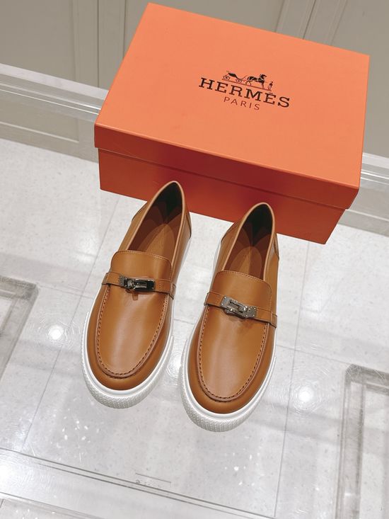 Hermes Buckle Decor Slip-On Loafers Casual Fashion Leather Shoes