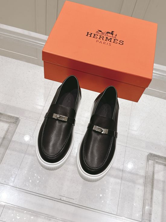 Hermes Buckle Decor Slip-On Loafers Casual Fashion Leather Shoes
