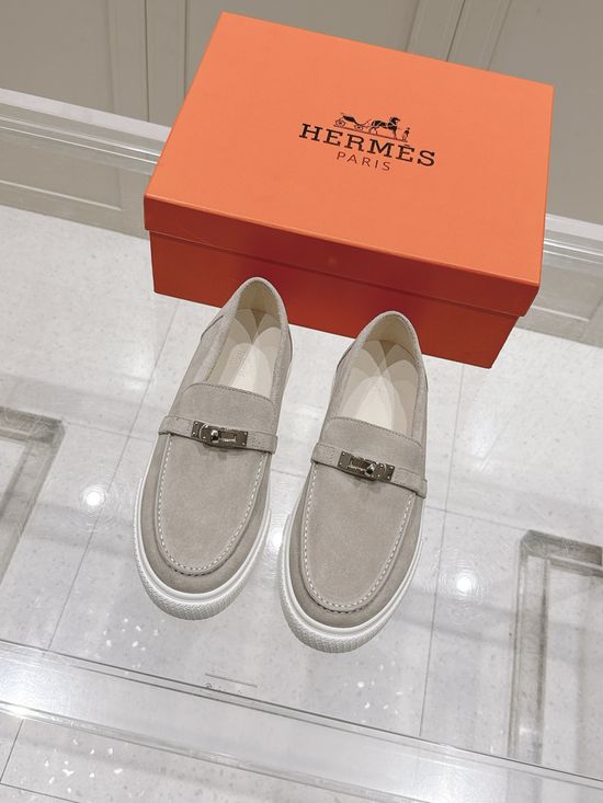 Hermes Buckle Decor Slip-On Loafers Casual Fashion Leather Shoes