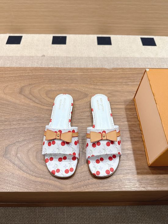 Louis Vuitton Denim Leather Kitten Heel Slip On Mule Sandals