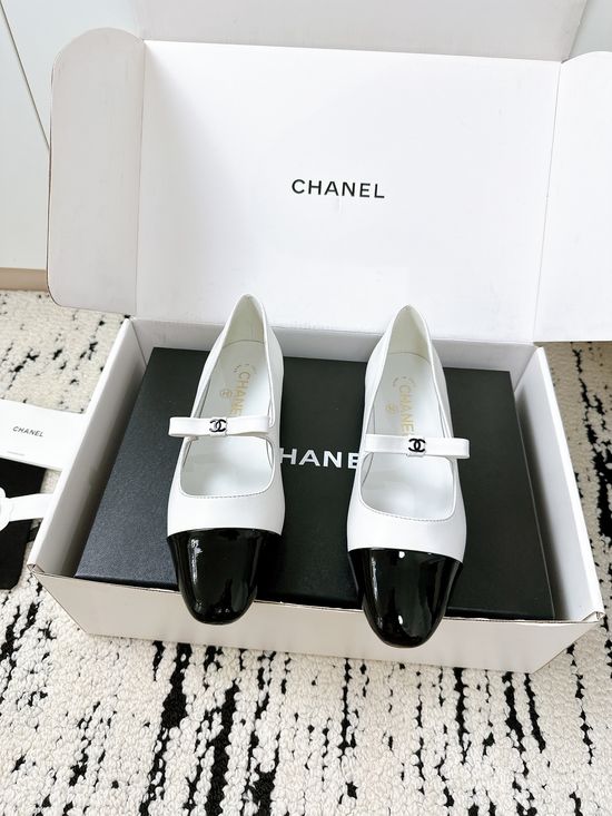 Chanel Patent Leather Mary Jane Shoes with Premium Leather Sole