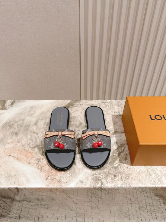 Louis Vuitton Printed Leather Comfortable Casual Flat Slides