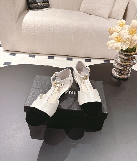 Chanel Elegant Pearl Heel Mary Jane Leather Shoes