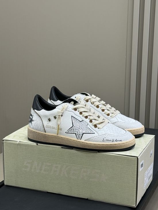 Golden Goose Soft Sheepskin Casual Shoes Elegant Lace-up Style