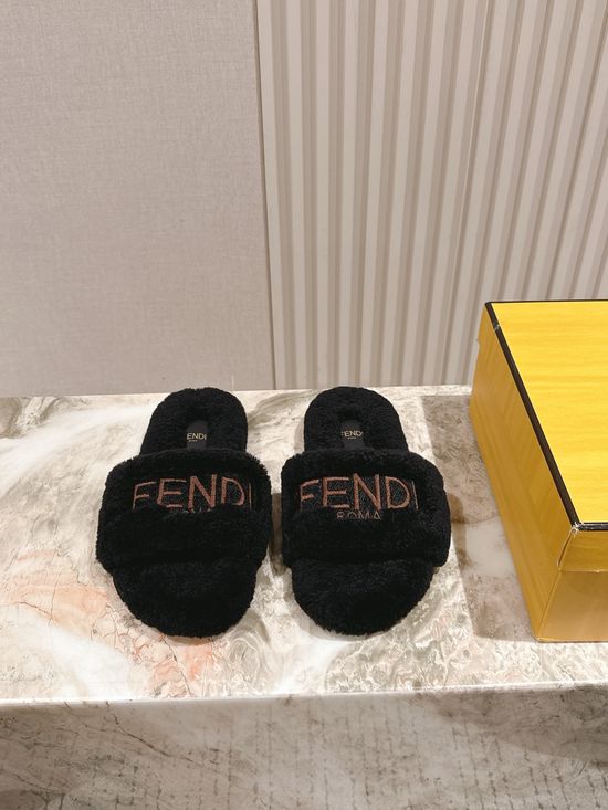 Fendi Premium Wool Slippers Warm Non-slip Daily Wear