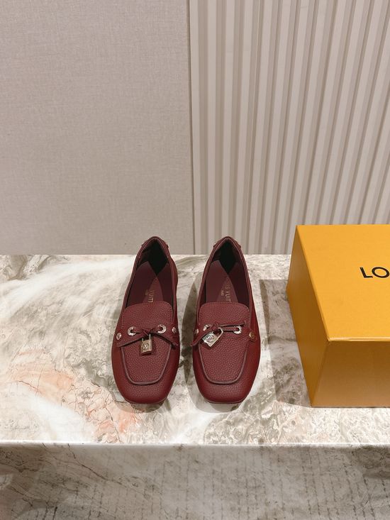 Louis Vuitton Vintage Casual Sneakers Soft Leather Comfort Sole