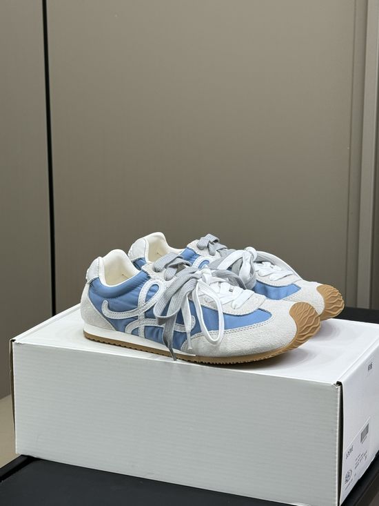 Loewe Versatile Ballet Flats with DIY Laces for Daily Wear