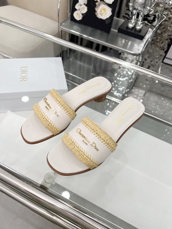 Christian Dior Handwoven Raffia Comfortable Casual Sandals