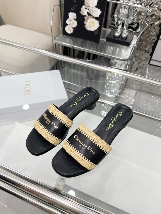 Christian Dior Handwoven Raffia Comfortable Casual Sandals