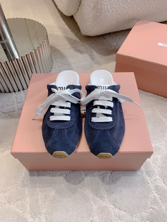Miu Miu Leather Upper Casual Mule Sneakers Comfortable Non-slip Versatile Shoes