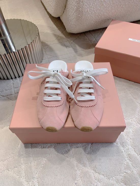 Miu Miu Leather Upper Casual Mule Sneakers Comfortable Non-slip Versatile Shoes