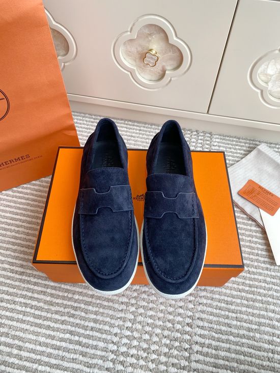 Hermes Casual Comfort Loafers With Classic Upper Design