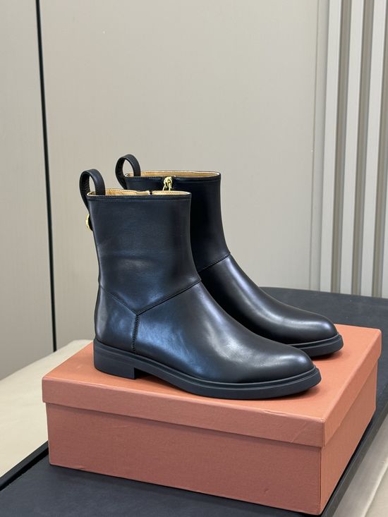 Loro Piana Minimalist Premium Leather Ankle Boots