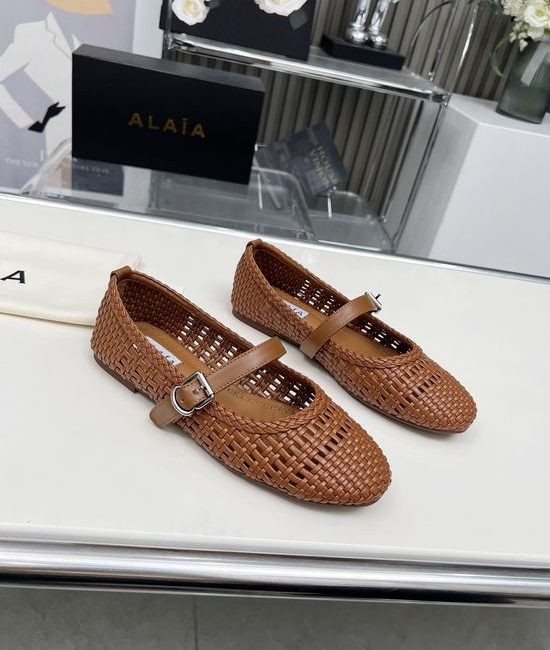 Alaia Woven Hollow Out Slip On Shoes Soft Sheepskin Insole
