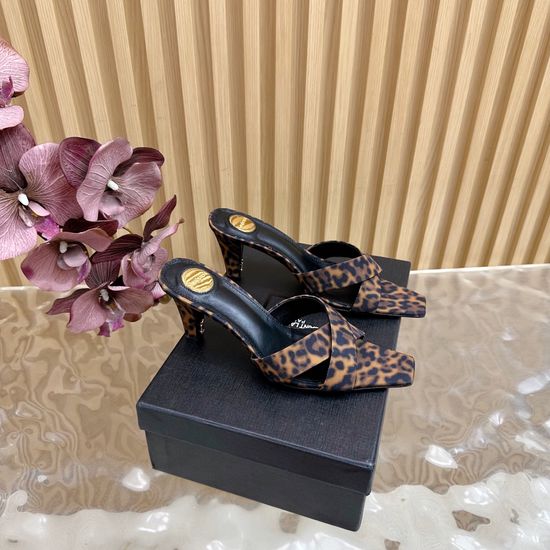 Yves Saint Laurent Classic Chunky Heel Leather Open Toe Sandals