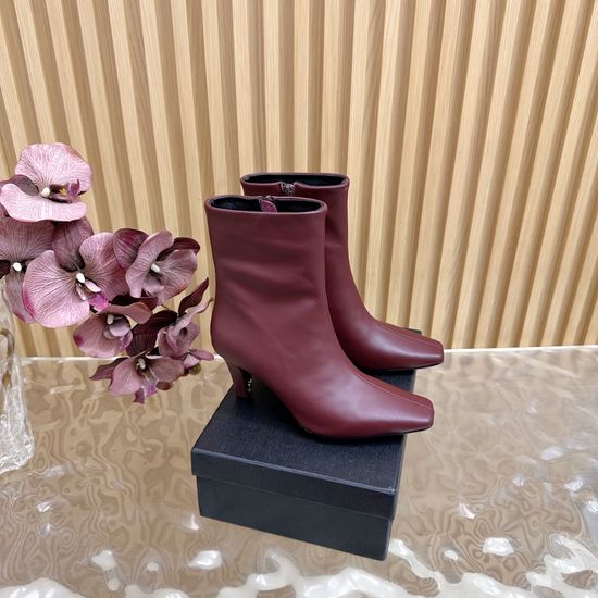 Yves Saint Laurent Comfortable Wedge Ankle Boots with Premium Leather Upper