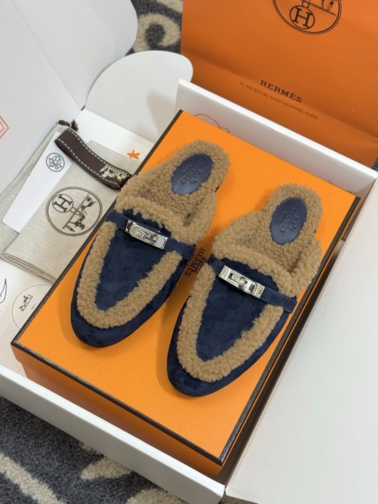 Hermes Classic Mule Slippers Cowhide Upper Shearling Lining