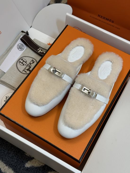 Hermes Classic Mule Slippers Cowhide Upper Shearling Lining