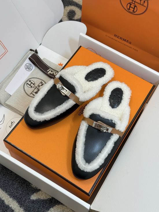 Hermes Classic Mule Slippers Cowhide Upper Shearling Lining