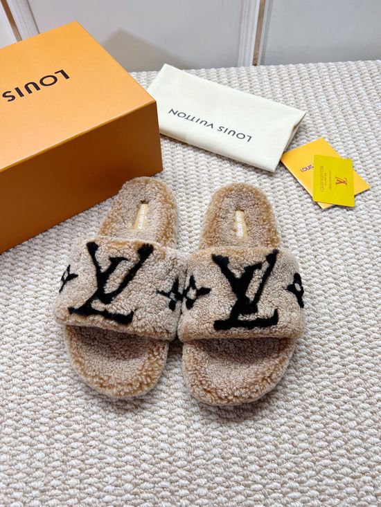 Louis Vuitton Soft Fleece Lined Comfortable Home Slippers
