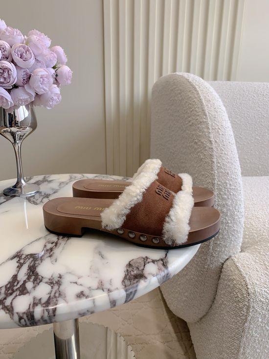 Miu Miu Chic Suede Wool Slippers with Elegant Design