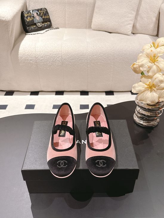 Chanel Velvet Mary Jane Flats Genuine Leather Lined Classic Shoes
