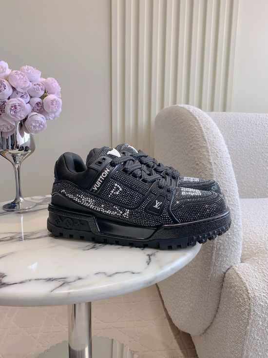 Louis Vuitton Rhinestone Decor Low Top Casual Sneakers Premium Quality