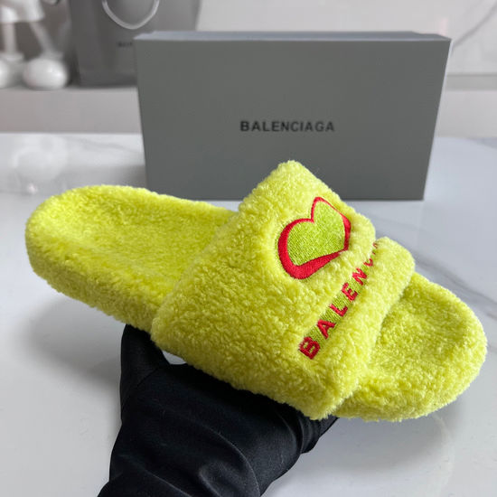 Balenciaga Soft Cozy Fuzzy Plush Indoor Outdoor Slippers