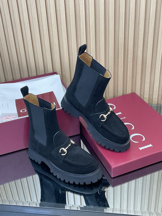 Gucci Horsebit Decor Chelsea Ankle Boots Thick Grooved Rubber Sole