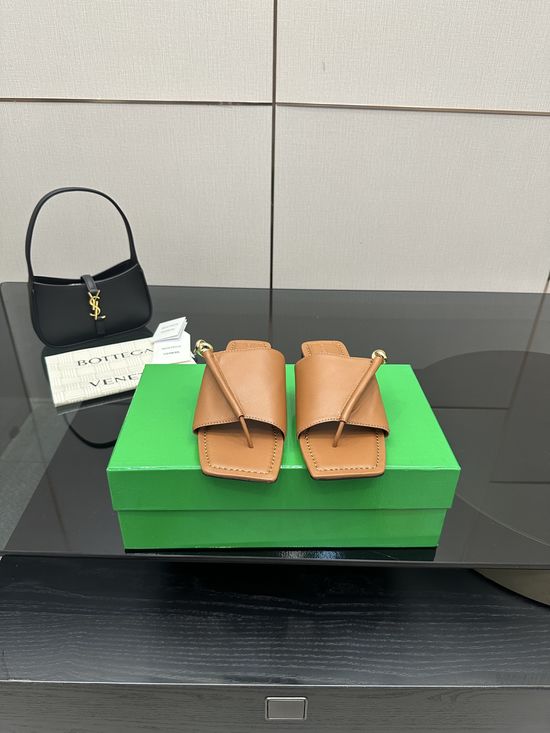 Bottega Veneta Woven Leather Slip On Casual Flat Slide Sandals